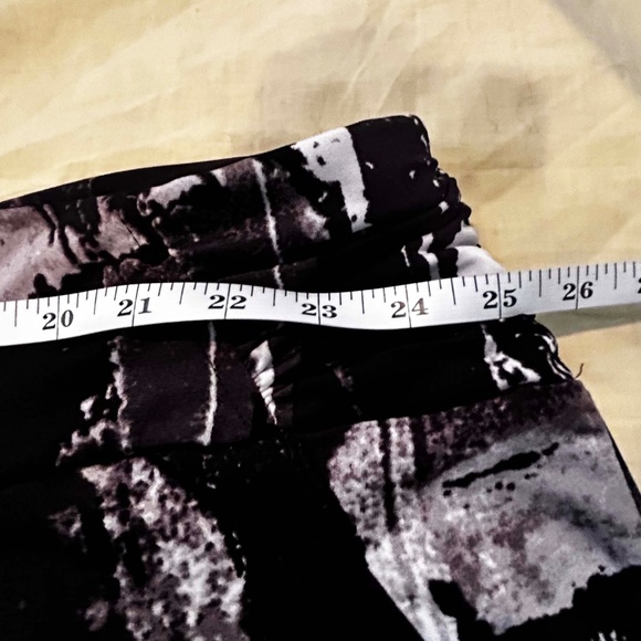 NEW PHOTOS! GAUCHOS, WIDE LEG, BLACK PRINT COMBO, SIZE 4X, MADE IN CANADA!!, - Picture 10 of 15